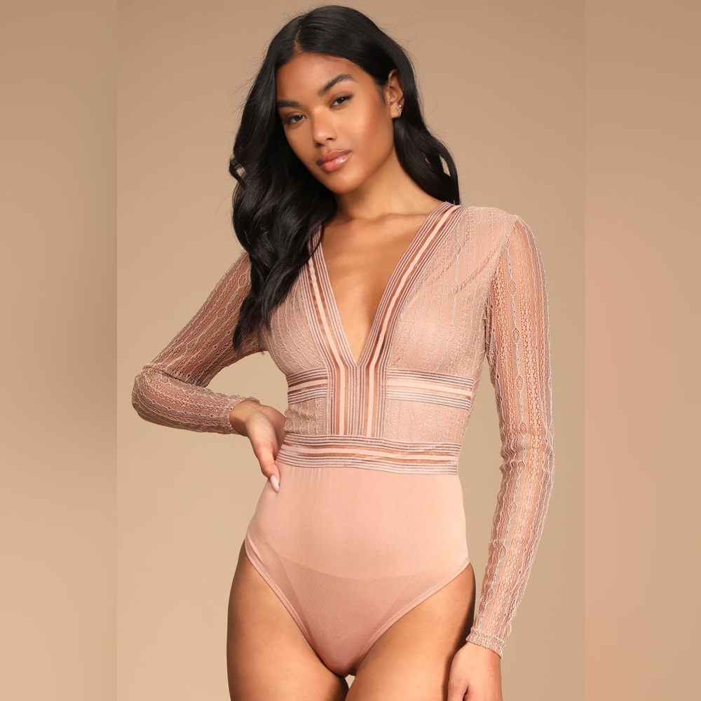 lulus casita beige sheer lace long sleeve bodysuit NWT size L